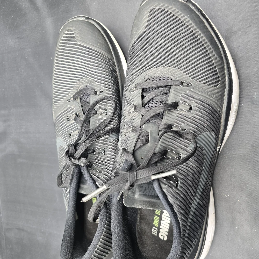 Nike Black‎ Athletic Shoes with Cushioned Sole